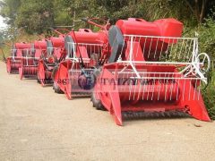 آلة حصاد الأرز 1