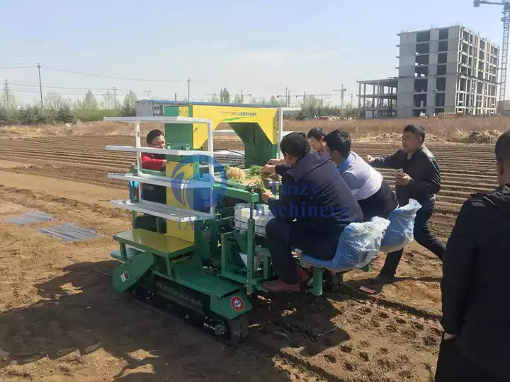 Thiết bị thu hoạch đậu phộng