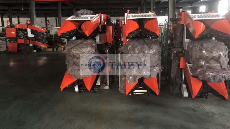 Corn Maize Harvester Machine 22 Corn Harvester