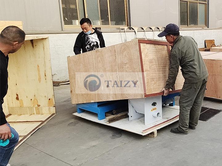 Six Times Cooperation! 20Gp Agriculture Machines Sold To Peru Again 7 Fish Feed Pellet Machine Packing