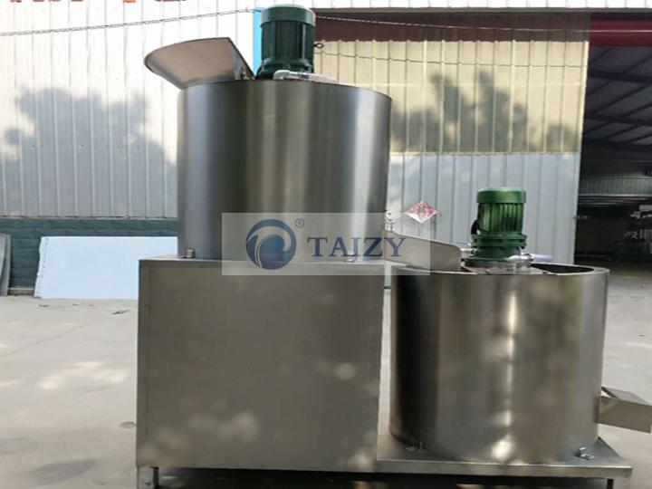 Sesame seed peeling machine