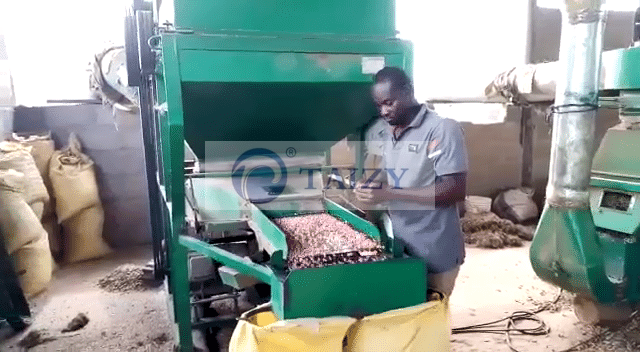 Peanut Sheller Machine