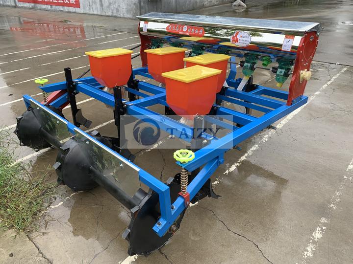 Peanut planter