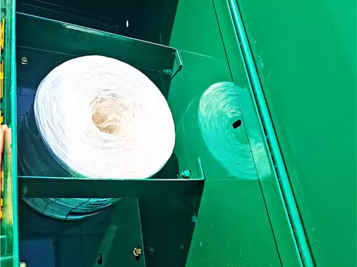 Silaj hasat makinesi plastik iplikli balya