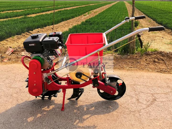 Gasoline hand-held peanut corn seed planter