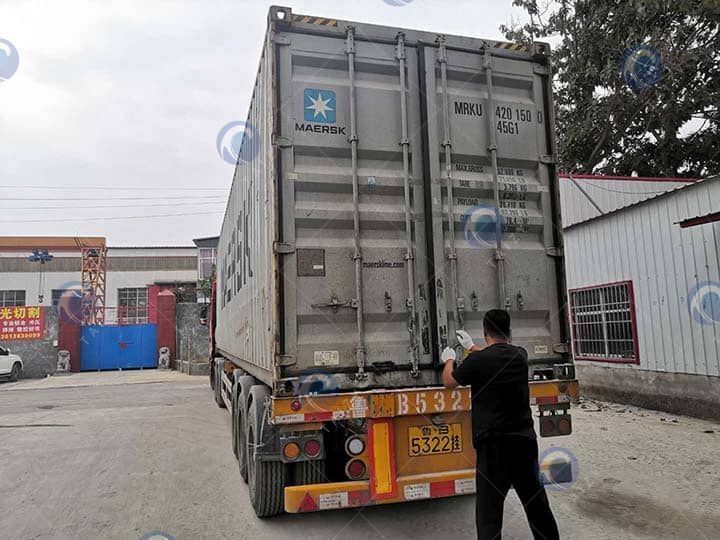 Corn Grits Grinding Machine Sold To Zambia 3 Shipping Of Corn Grits Grinding Machine 0
