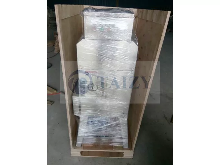 新鲜玉米剥粒机的木箱包装 新鲜玉米脱粒机的木箱包装