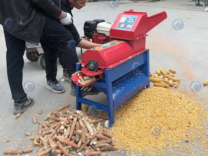 玉米剥膜与脱粒机