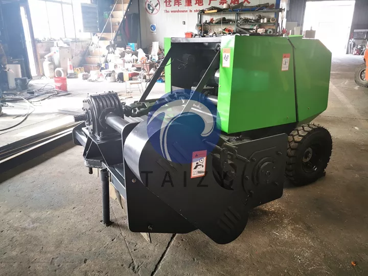 crushing and pickup baling machine