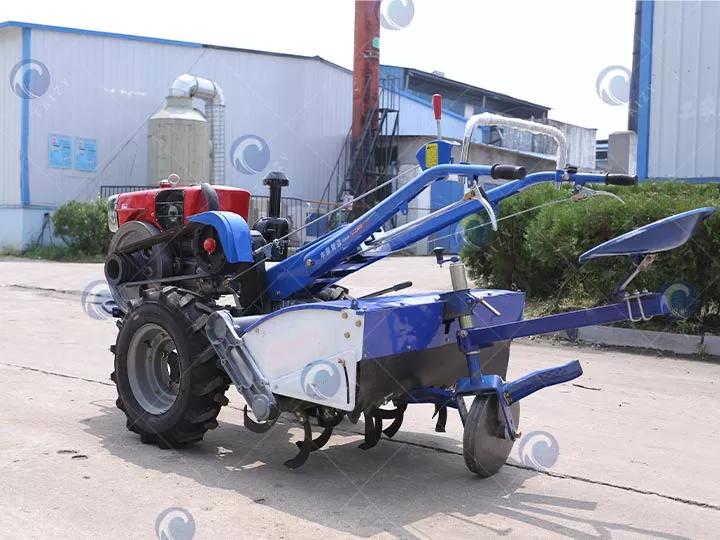 Los tractores de operador a pie Taizy están en oferta 3 Tractor de trabajo con cultivador rotativo