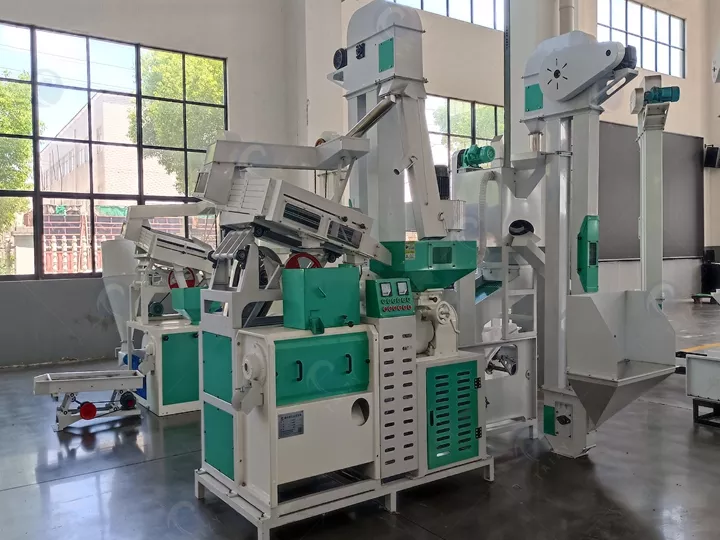 Toàn bộ nhà máy xay gạo