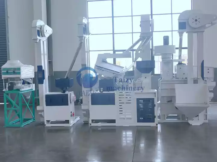 販売用米粉砕機