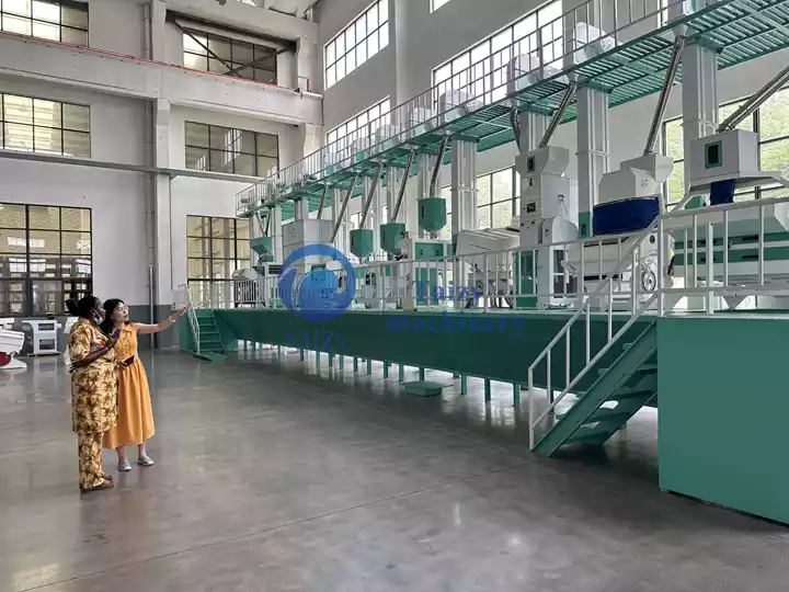 nhà máy xay xát và làm trắng gạo