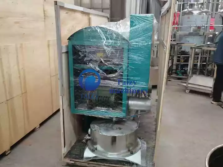 油圧プレス機械