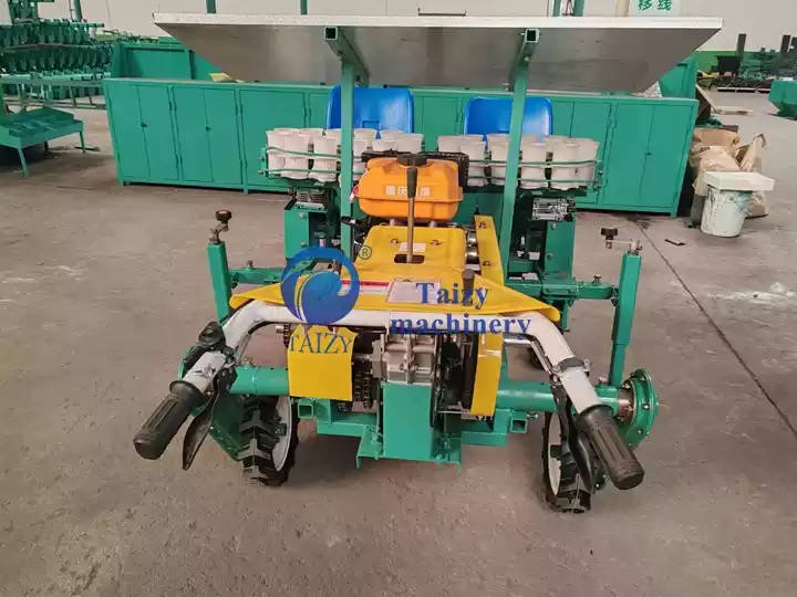 self-propelled onion transplanter