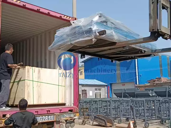 قشّار فول سوداني مجتمعي للبيع