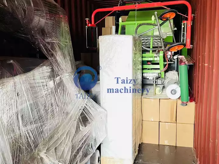 local de carregamento da máquina de embrulho de fardos