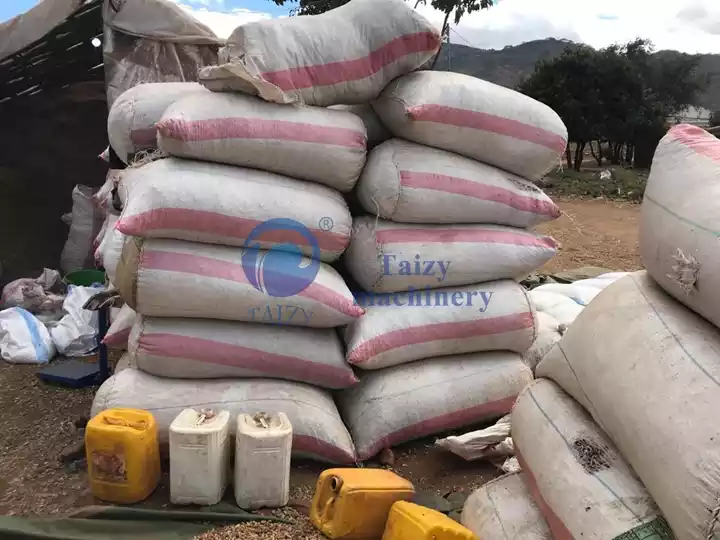 nyenzo za malighafi kwa ajili ya kukanda karanga