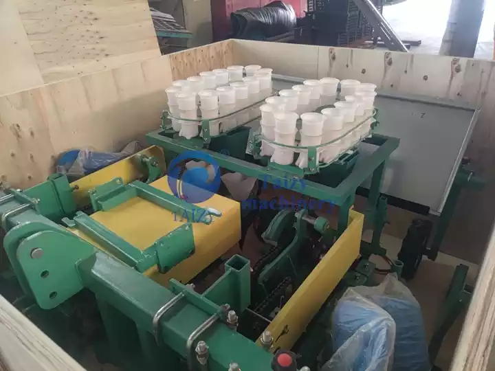 Machine de plantation de jeunes plants de pivoine