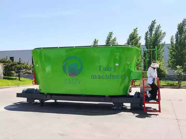 mezclador de alimento para animales