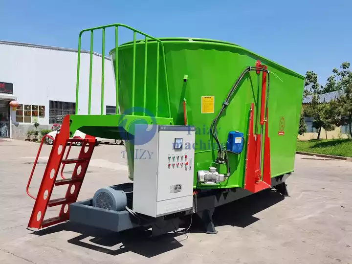 máquina de mezcla de ensilaje