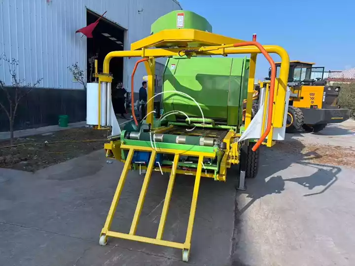 large round bale wrapper