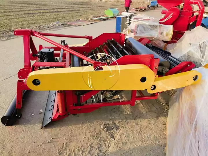 groundnut harvester machine