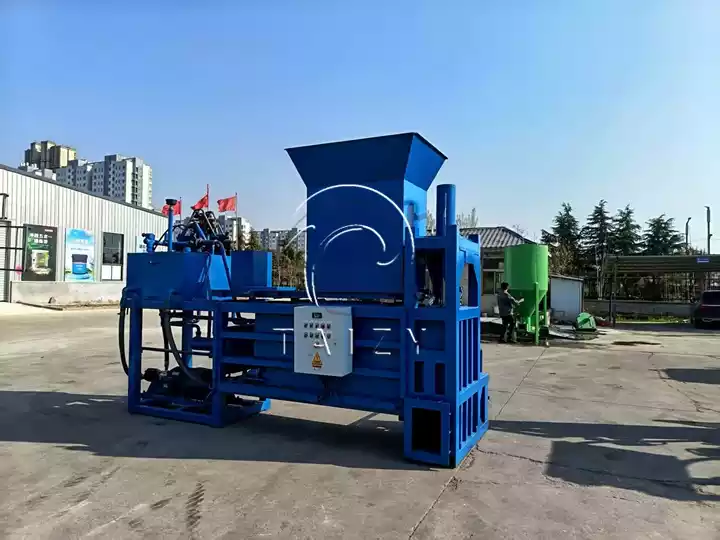 three cylinder hydraulic silage baler